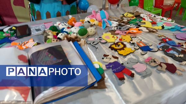 ایوان هنر، گفتگویی بدون کلام از دستان هنرمند بانوان مشهدی است