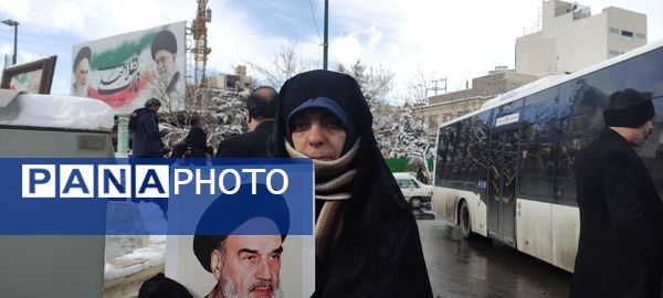 مردم مشهد بار دیگر میهن دوستی خود را به عالمیان نشان دادند