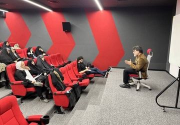 دوره نویسندگی نگارستان داستان آغاز شد