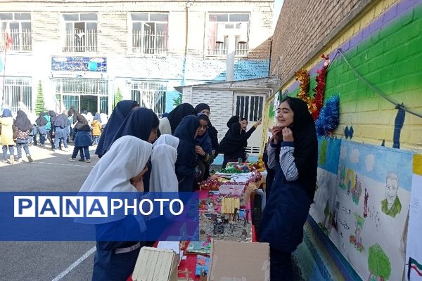 جشنواره ماها در دبستان ربابه هاشمیان یزدی شیروان