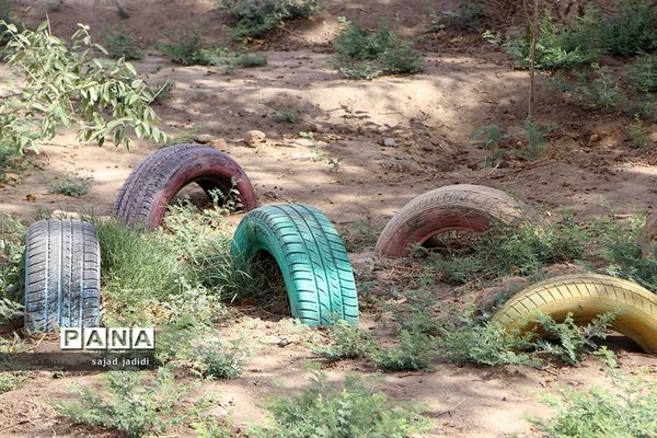 بازدید اعضای سازمان دانش آموزی  از اولین مدرسه طبیعت استان یزد
