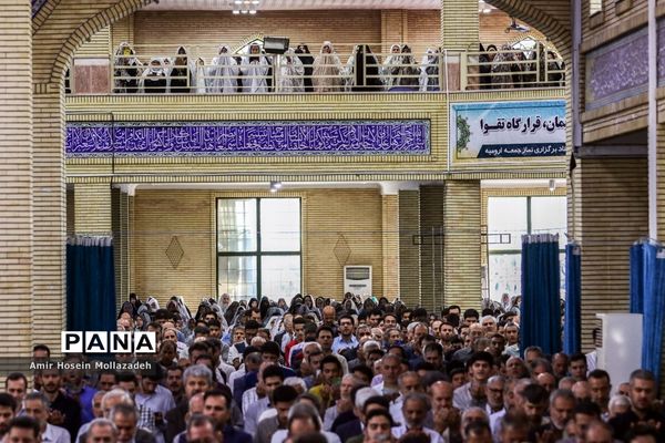 اقامه نماز عید سعید فطر در ارومیه