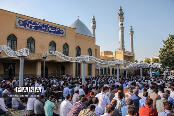 اقامه نماز عید سعید فطر در ارومیه