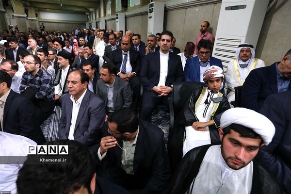 دیدار مسئولان نظام و سفرای کشورهای اسلامی با رهبر معظم انقلاب