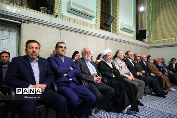 دیدار مسئولان نظام و سفرای کشورهای اسلامی با رهبر معظم انقلاب