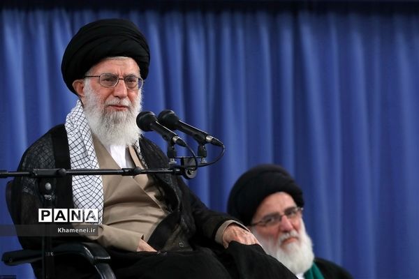 دیدار مسئولان نظام و سفرای کشورهای اسلامی با رهبر معظم انقلاب