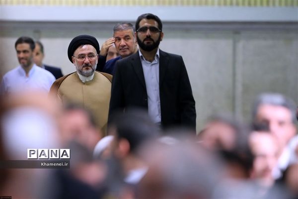 دیدار مسئولان نظام و سفرای کشورهای اسلامی با رهبر معظم انقلاب