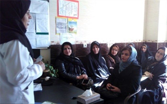 برگزاری جلسه آموزشی آشنایی با بیماری تیروئید در اسلامشهر