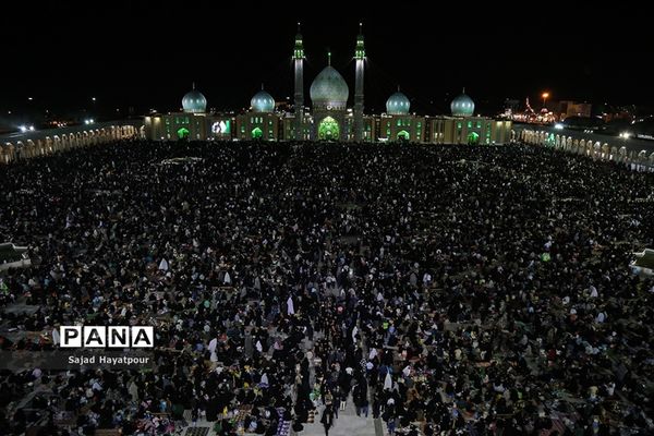 احیا شب ۲۱ ماه مبارک رمضان در مسجد مقدس جمکران