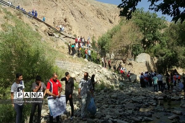 حضور ورزشکاران شهرستان اسلامشهر در طرح پاکسازی رودخانه کن