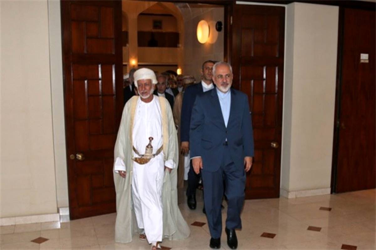 ظریف در عمان با بن علوی دیدار کرد