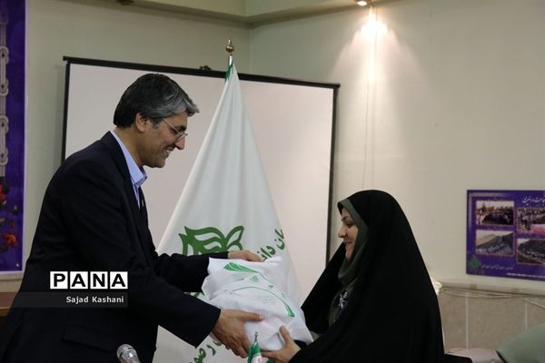 نشست هم اندیشی مدرسان تشکیلات پیشتازان سازمان دانش آموزی خراسان رضوی(1)