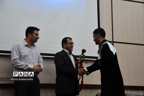 جشن فارغ‌التحصیلی دانشجوهای دانشگاه مازندران