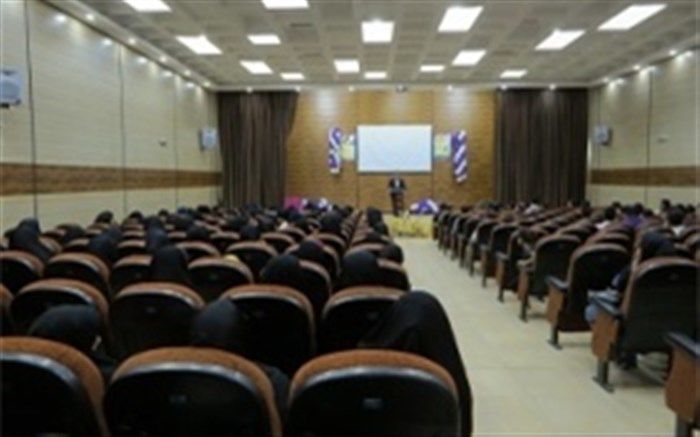 اولین همایش برنامه ریزی کنکور 98 در اردستان برگزار شد