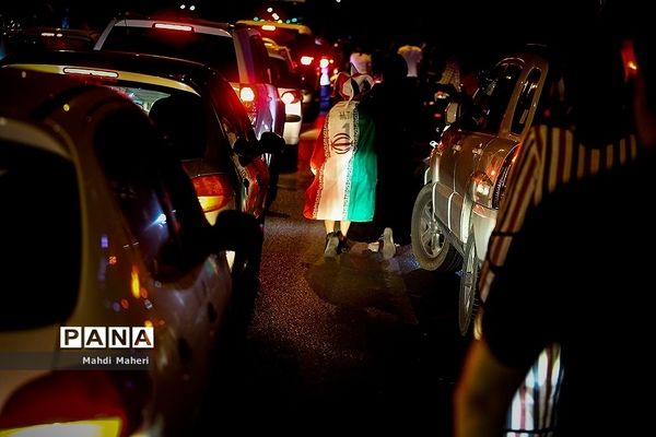 شادی مردم تهران پس از آخرین بازی ایران در جام جهانی