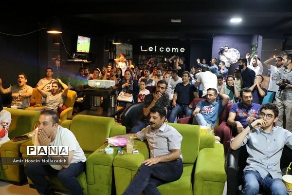 تماشای فوتبال ایران و پرتغال در ارومیه