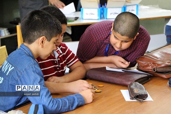 رقابت برگزیدگان مسابقات دانش‌آموزی تورنی تیم  ریاضی یزد