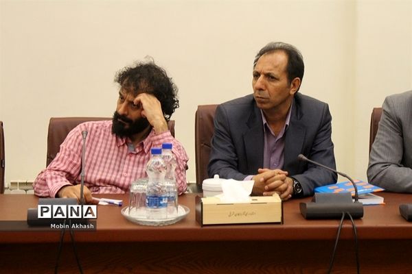 جلسه شورای هماهنگی مبارزه با مواد مخدر آذربایجان شرقی