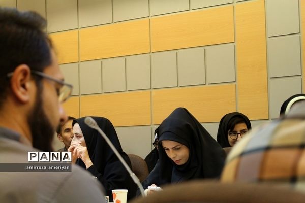 نشست خبری مدیرکل نوسازی، توسعه و تجهیز مدارس استان سمنان با اصحاب رسانه