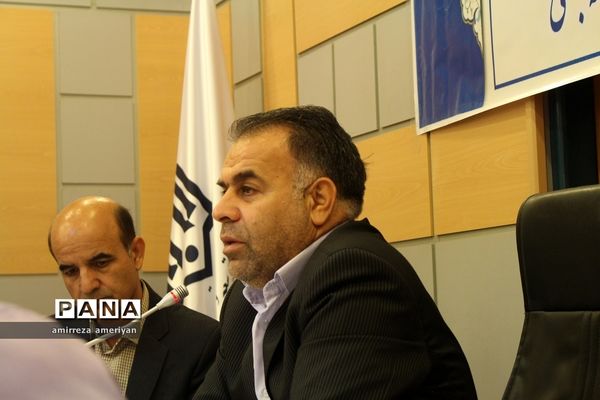 نشست خبری مدیرکل نوسازی، توسعه و تجهیز مدارس استان سمنان با اصحاب رسانه