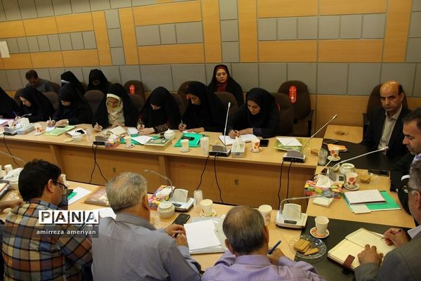 نشست خبری مدیرکل نوسازی، توسعه و تجهیز مدارس استان سمنان با اصحاب رسانه
