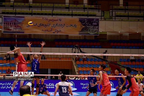رقابت های قهرمانی والیبال نوجوانان آسیا در تبریز؛چین- تایلند