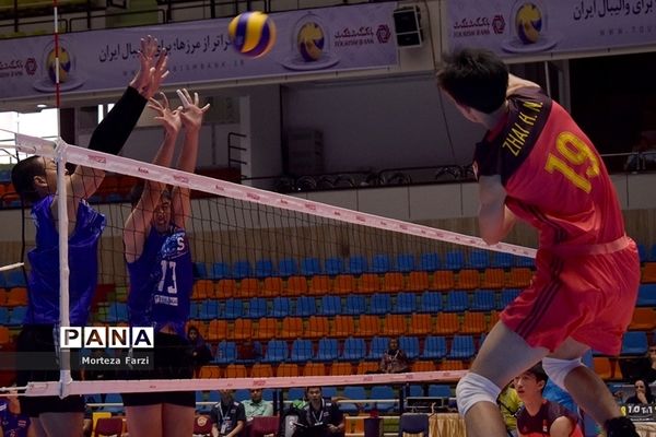 رقابت های قهرمانی والیبال نوجوانان آسیا در تبریز؛چین- تایلند