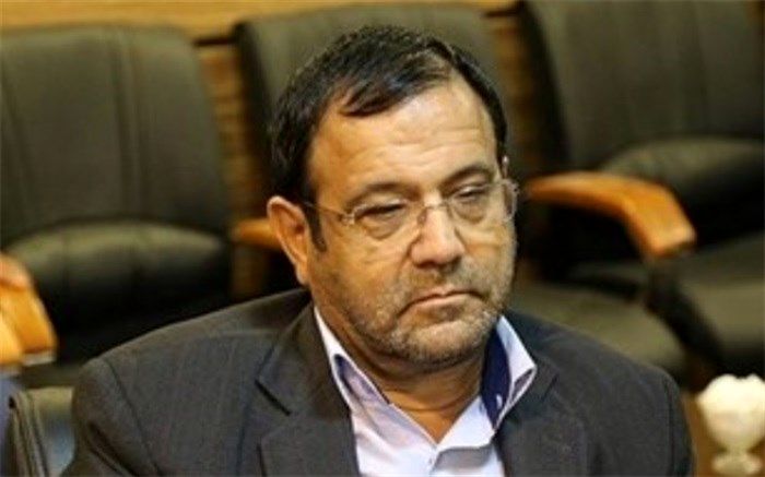 رئیس شورای شهر یزد: کشور را نمی‌توان با پول نفت اداره کرد