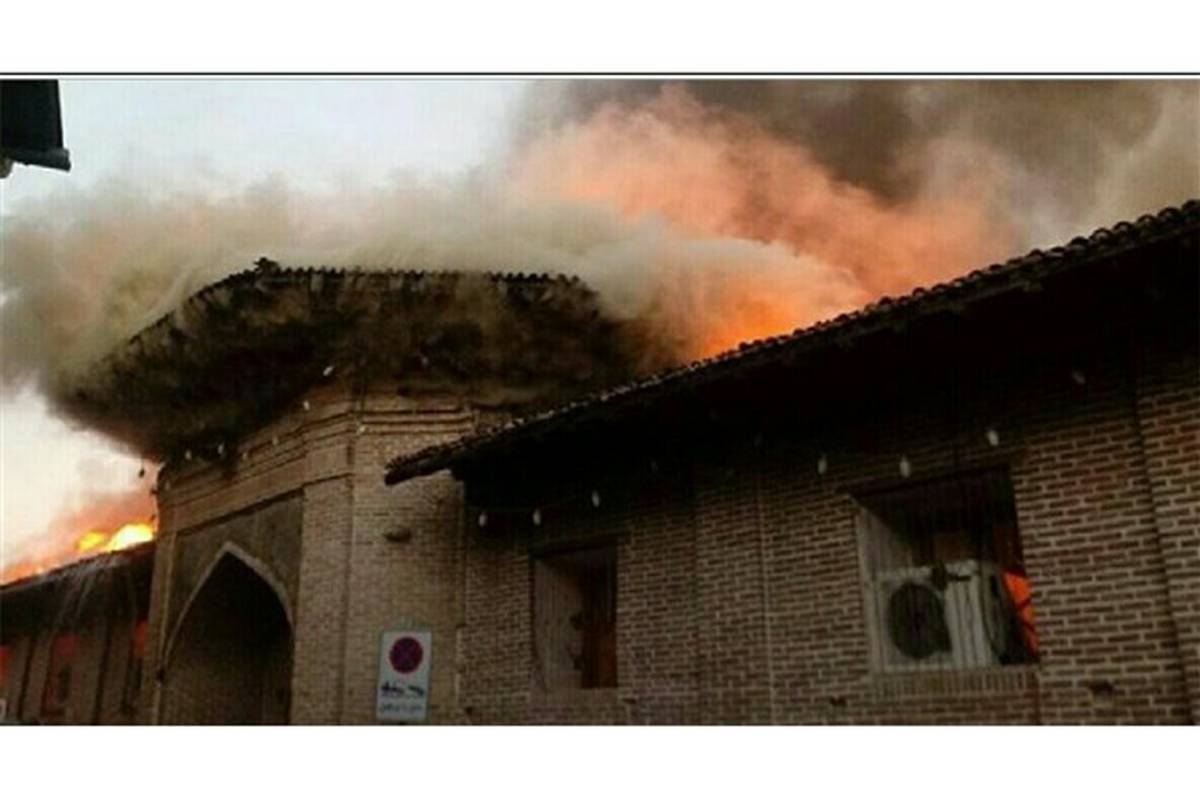 ۱۲ نفر در آتش‌‌سوزی مسجد جامع ساری آسیب دیدند