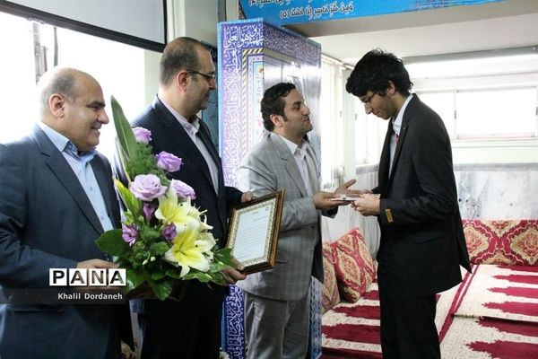 استقبال و تجلیل از «محمد شریفی کیاسری» دانش‌آموز برنده مدال طلای المپیاد جهانی ریاضی