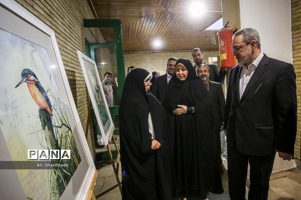 دیدار وزیر آموزش و پرورش با دانش آموزان و معلمان مدارس آسیب دیده شنوایی شهر تهران