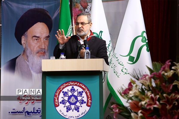 حضور وزیر آموزش و پرورش در کنگره مجامع اعضا، مربیان و مدرسین سازمان دانش آموزی