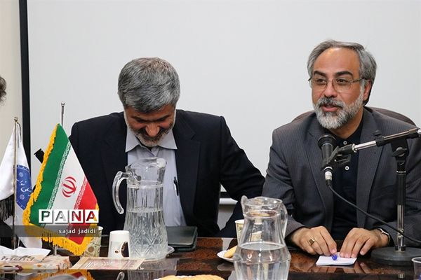 برگزاری چهارمین نشست دانشجویی 《موذن در خواب》 با موضوع عملکرد وزارت خارجه