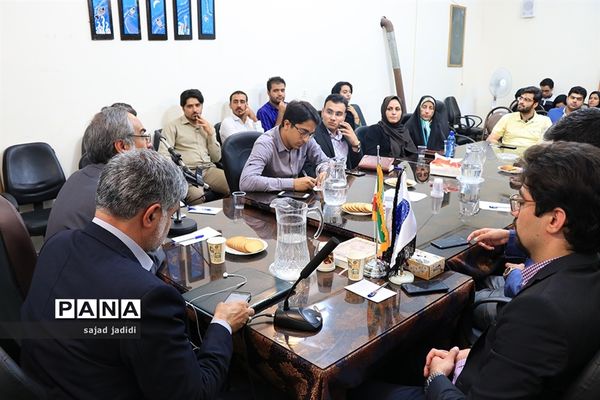برگزاری چهارمین نشست دانشجویی 《موذن در خواب》 با موضوع عملکرد وزارت خارجه