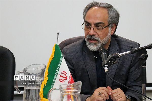 برگزاری چهارمین نشست دانشجویی 《موذن در خواب》 با موضوع عملکرد وزارت خارجه