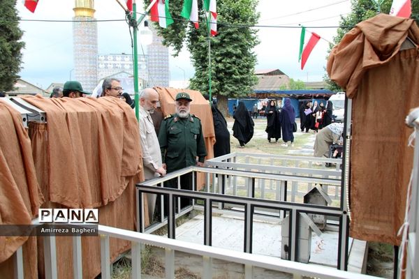 بزرگداشت امام زاده محمدطاهر(ع) روستای مطهر آمل  و ۱۰ شهید در جوار