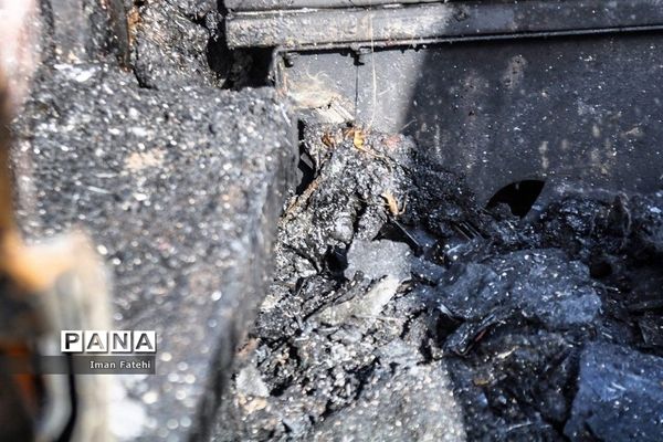 لاشه اتوبوس مسافر‌بری و تانکر سوخت در اثر انفجار مهیب دیشب درسنندج