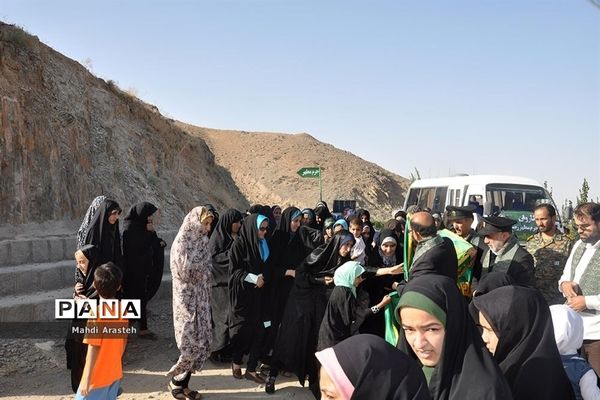 کاروان زیرسایه خورشید درآستان مقدس امام زاده سید مرتضی روستای سیدان شهرستان درمیان