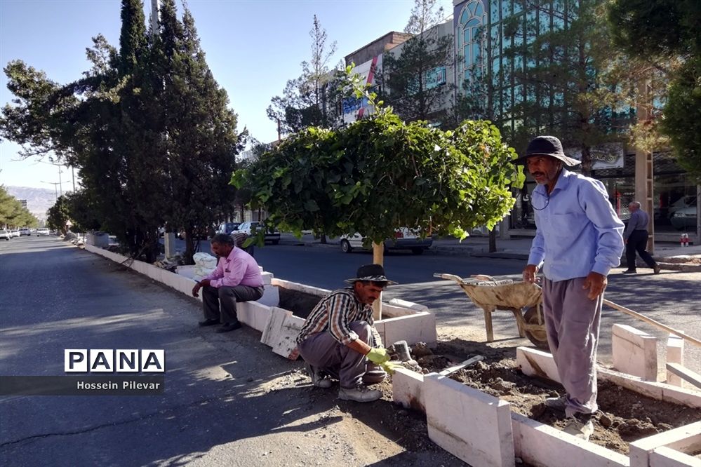 اجرای جدول گذاری خیابان های شهرستان بیرجند