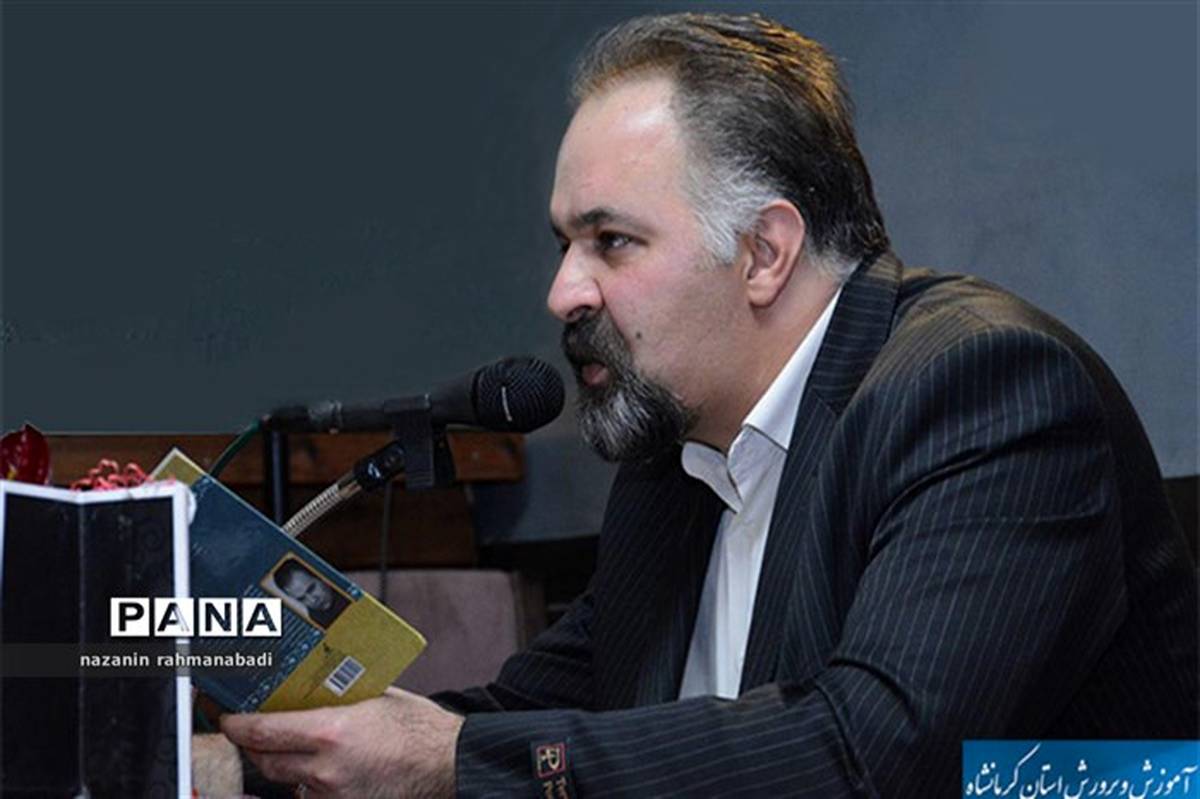 بابک دولتی غزلسرای نام آشنای کشور