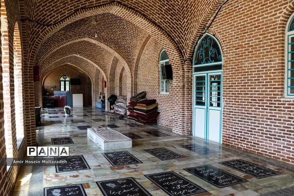 بازدید خبرنگاران از امامزادگان و بقاع متبرکه آذربایجان غربی