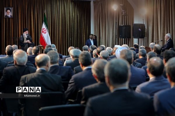 دیدار وزیر امور خارجه، سفیران و مسئولان نمایندگی‌های ایران در خارج از کشور با مقام معظم رهبری