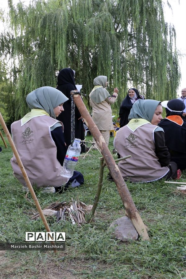بازدید مسئولان اداره کل آموزش و پرورش کل فارس از اردو دختران پیشتاز