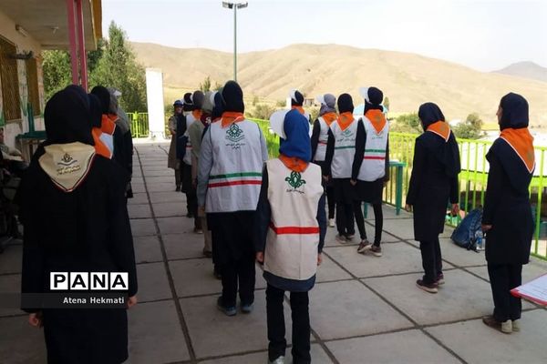پیش اردو مربیان و دانش آموزان پیشتاز البرز