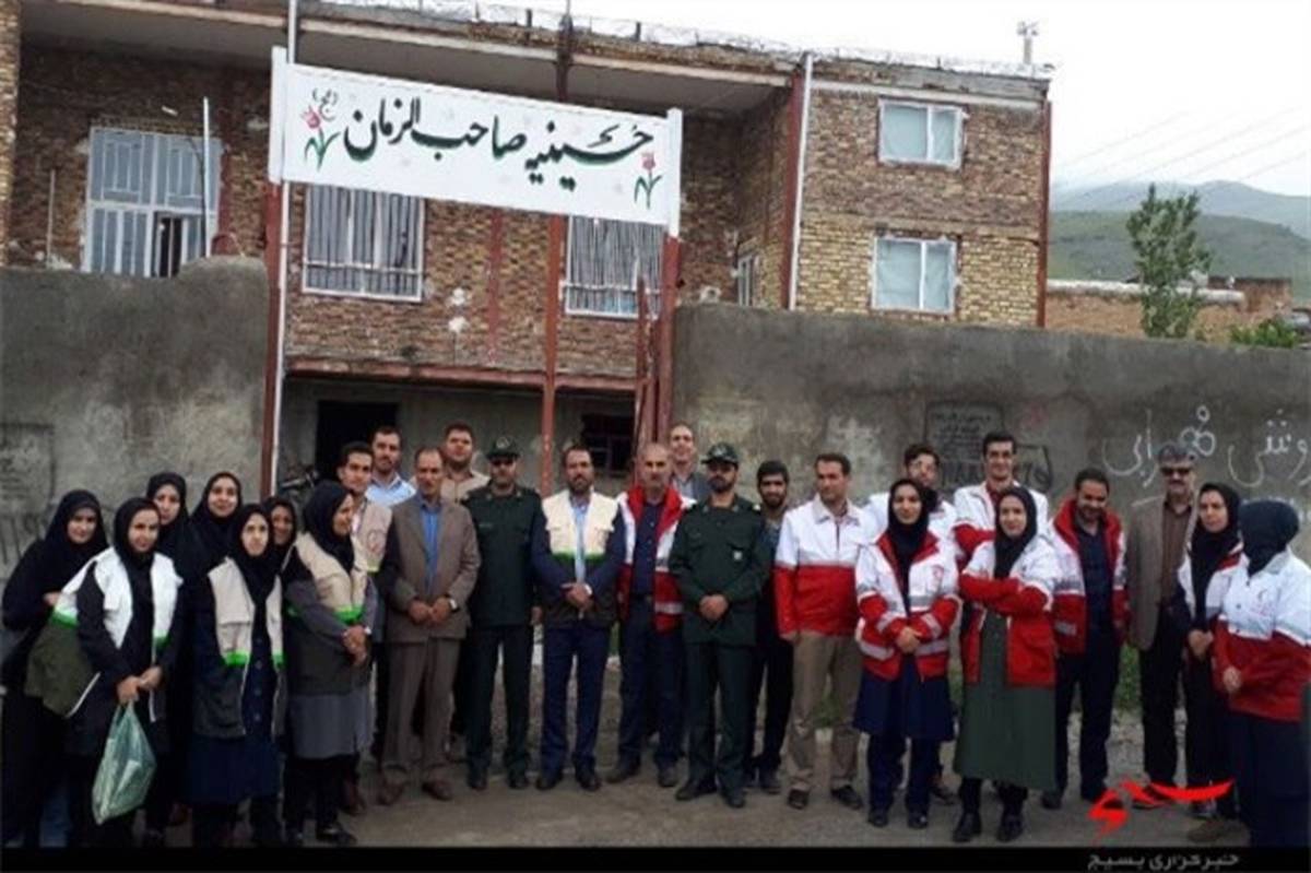 حضور 3 تیم پزشکی در روستای چنار اسدآباد