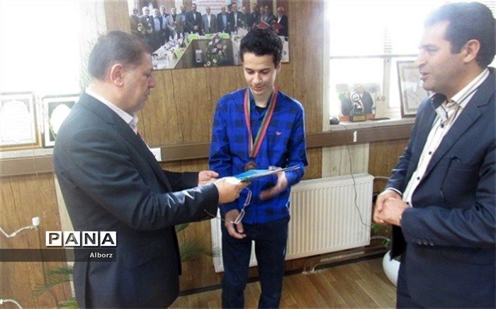 کسب مدال برنز المپیاد کامپیوتر کشور توسط دانش آموز البرزی