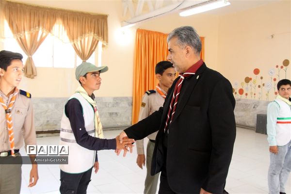 بازدید رئیس سازمان دانش آموزی استان خراسان جنوبی از کمپین اردو انتخابی  پیشتازان پسر  برای اردوملی 97