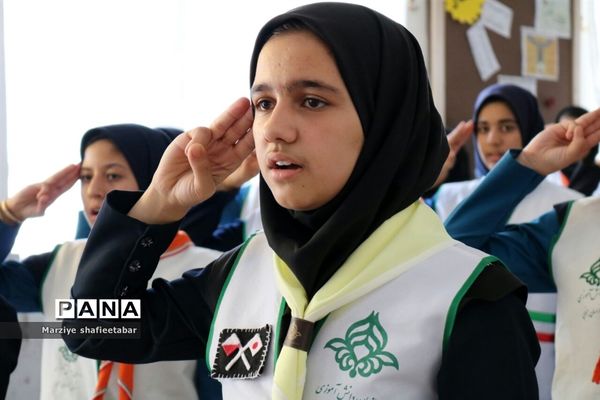 فراگیری آموزش‌های تخصصی تشکیلات دراردوی انتخابی وآمادگی اعضا پیشتازان دختر اعزامی به اردوی ملی