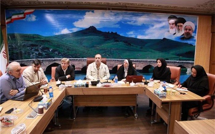معاون سیاسى، امنیتى و اجتماعى استاندار کردستان:زنان جامعه باید مطالبه‌گر باشند