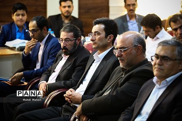 بازدید وزیر آموزش و پرورش از پروژه‌های عمرانی استان کرمان